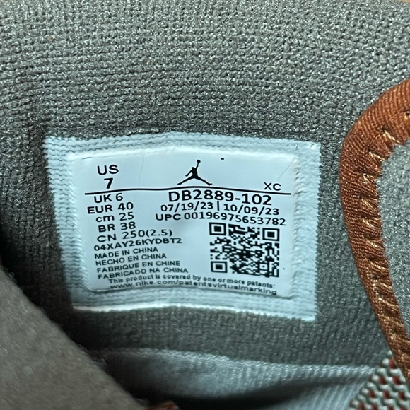 Nike Air Jordan 1 Element GORE-TEX Legend Sand Medium Olive - Picture 7 of 14